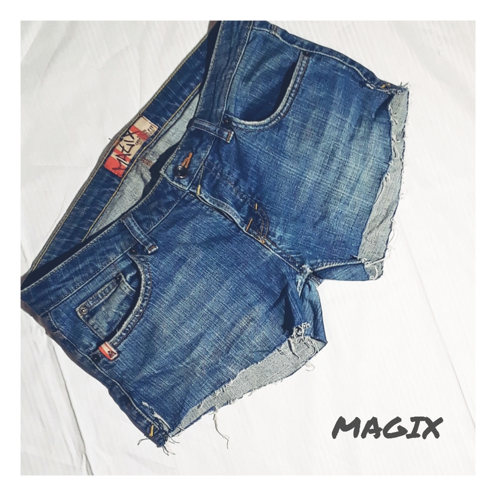 Matix cut-off shorts